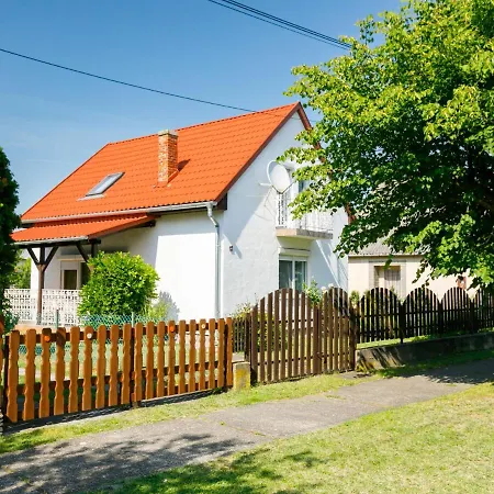Pergola By Interhome Case de vacanță