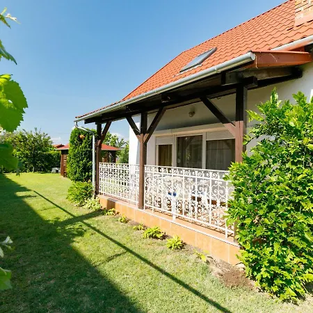 Pergola By Interhome Case de vacanță *